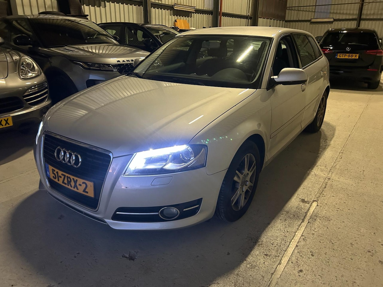 Audi A3 Sportback - 1.2 TFSI Attraction Xenon NL auto NAP - AutoWereld.nl