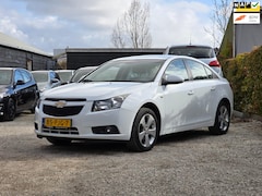 Chevrolet Cruze - 1.8 LT Sedan/Cruise/Climate