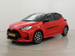 Toyota Yaris - 1.5 Hybrid Launch Edition | Navigatie | JBL | Head-up display | Dodehoek detectie | 17 inc