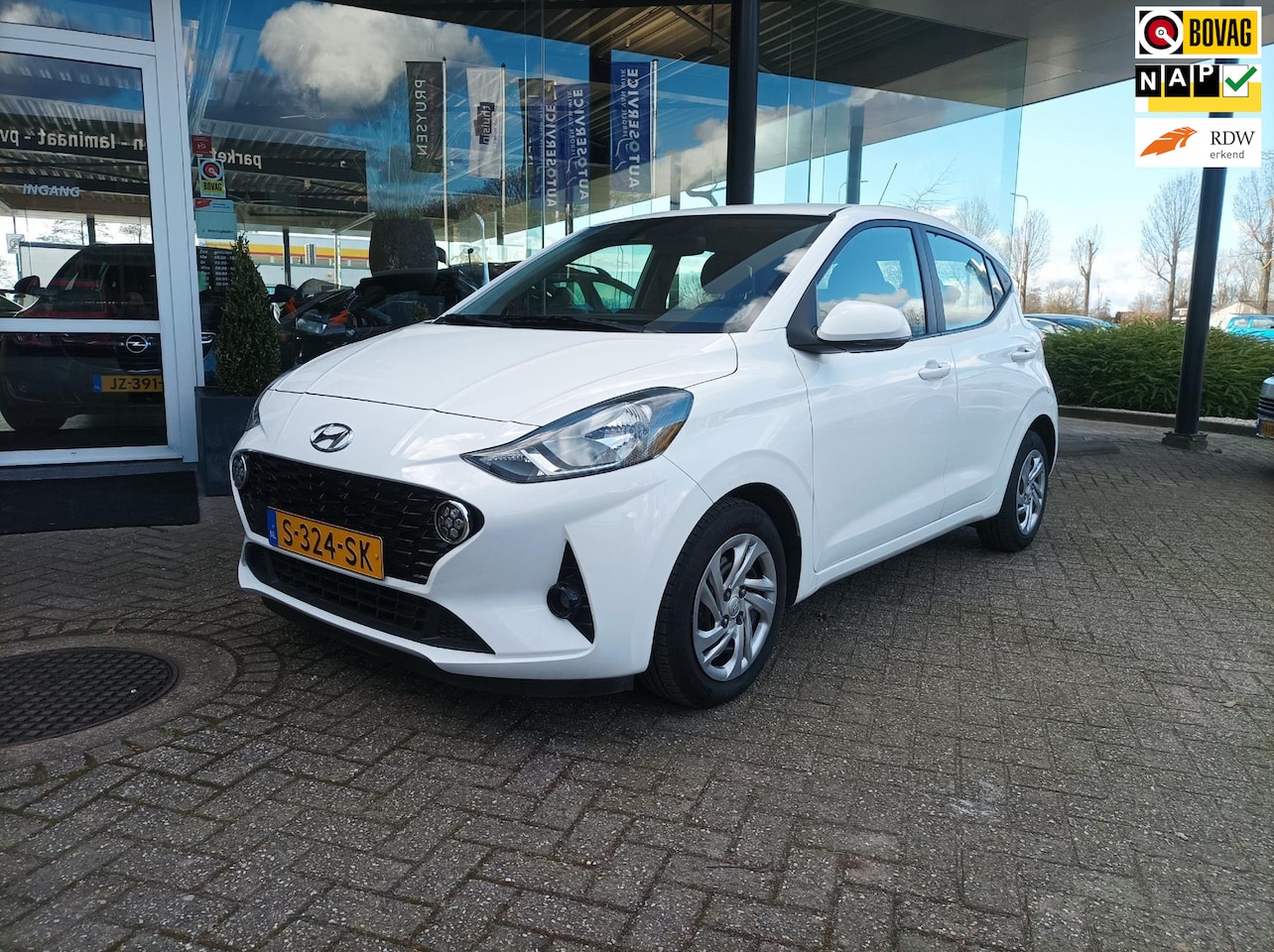 Hyundai i10 - 1.0 Comfort Smart 5-zits LAGE KM STAND/NIEUWSTAAT - AutoWereld.nl