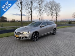 Volvo V60 - 2.4 D6 AWD Plug-In Hybrid Summum schuifdak, automaat, nieuwe APK