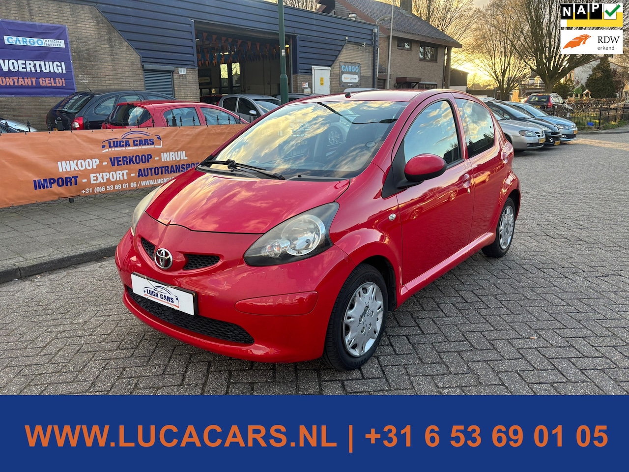 Toyota Aygo - 1.0-12V NIEUWE APK! - AutoWereld.nl