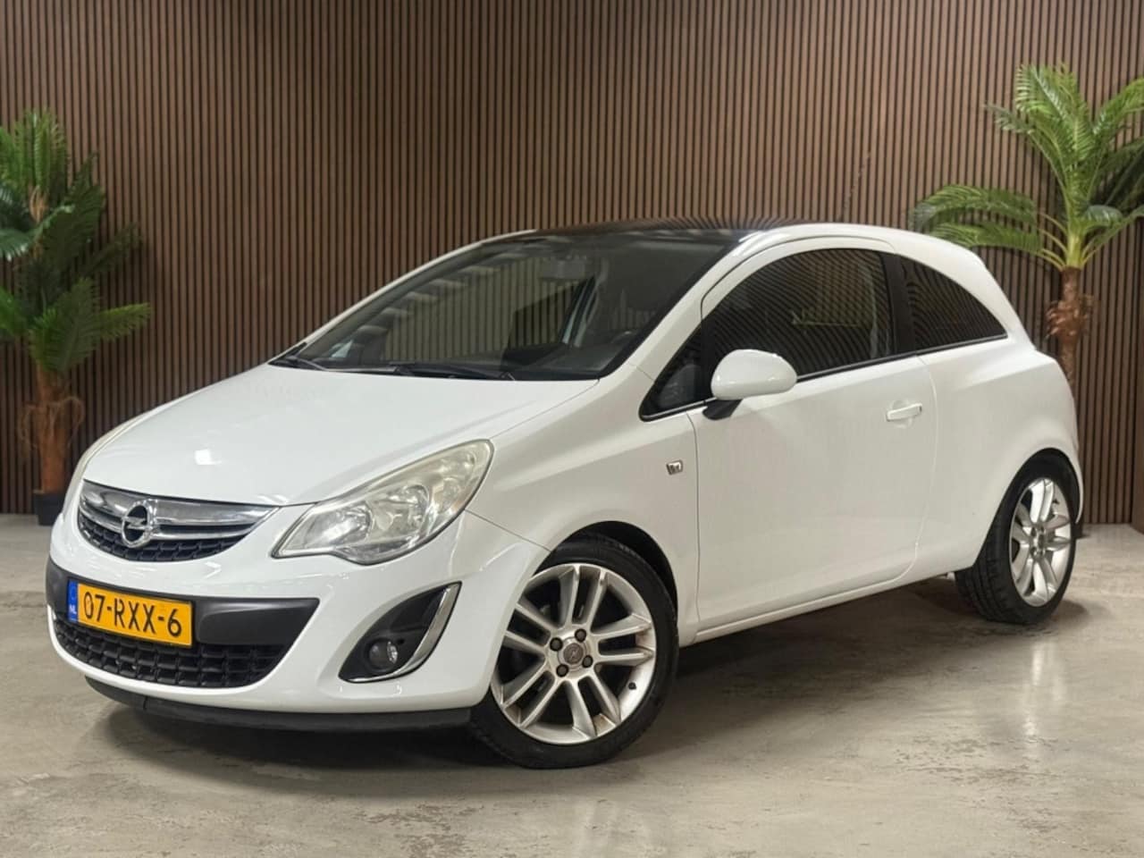 Opel Corsa - 1.4-16V Color Edit. - AutoWereld.nl