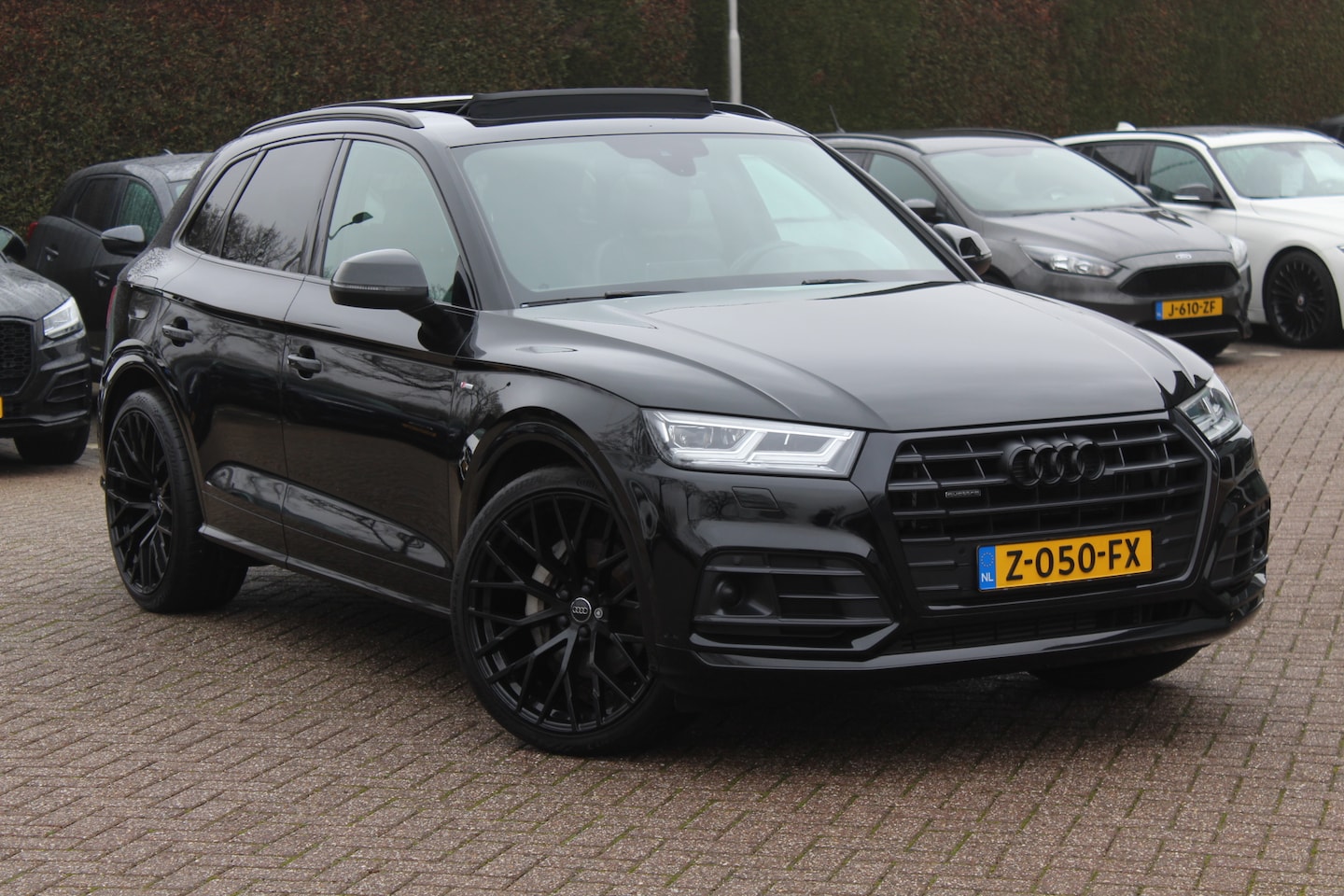 Audi Q5 - 50 TFSI e quattro S edition / Trekhaak / Panoramadak / 360Camera / 22'' / B&O / Luchtverin - AutoWereld.nl