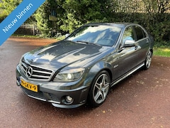 Mercedes-Benz C-klasse - C63 AMG 6.3 V8