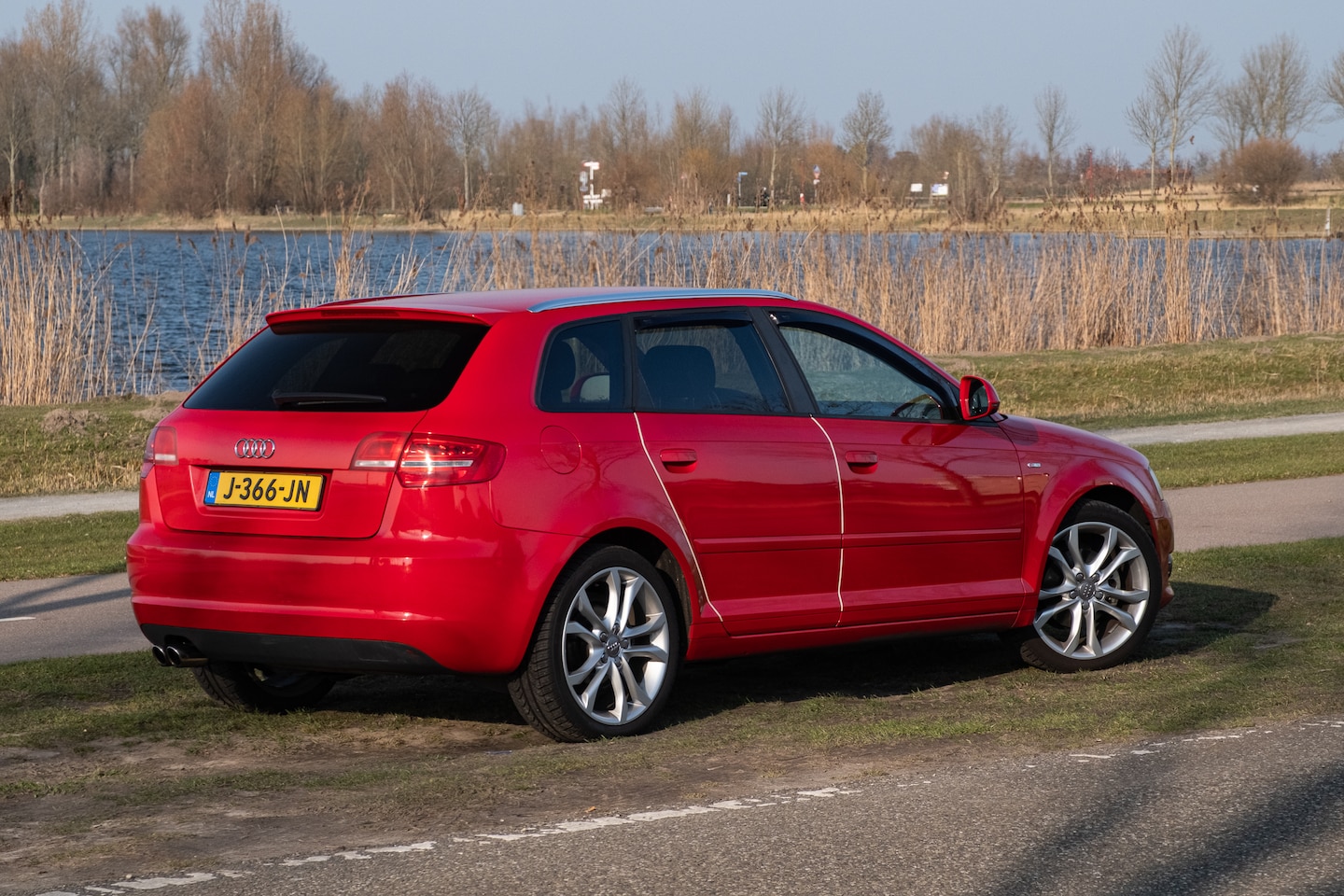 Audi A3 Sportback - 1.8 TFSI Attraction Pro Line Business S-Line uitvoering 258PK, 428NM - AutoWereld.nl