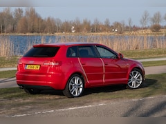 Audi A3 Sportback - 1.8 TFSI Attraction Pro Line Business S-Line uitvoering 258PK, 428NM