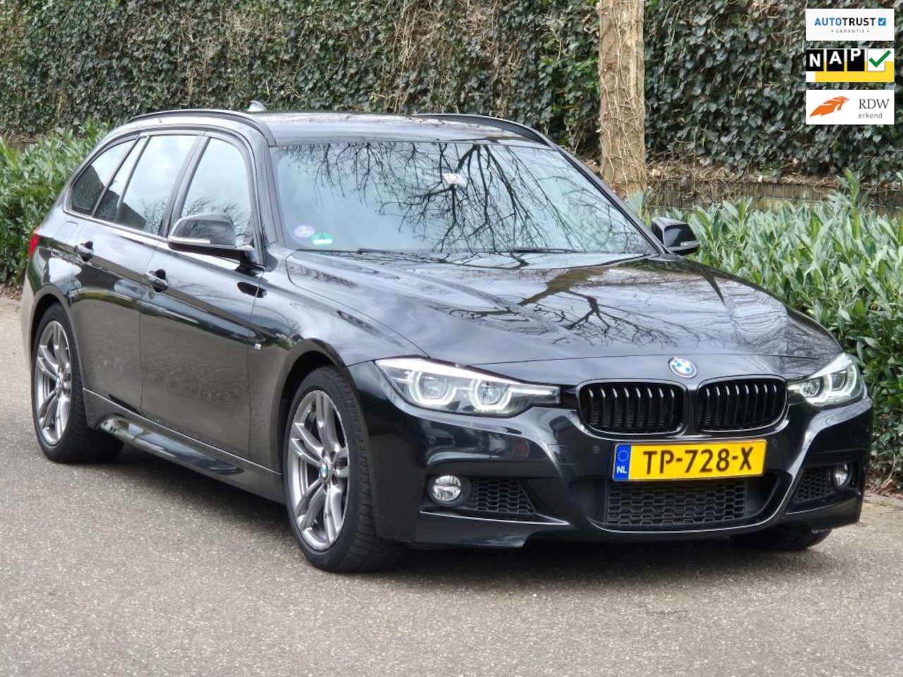 BMW 3-serie Touring - F31 M Sport 2e-EIG Apple CarPlay Navi Camera LED DAB+ PDC NAP NL GARANTIE - AutoWereld.nl