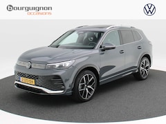 Volkswagen Tiguan - 1.5 eTSi 150 Pk Automaat R-Line Business | Trekhaak | Panoramadak | Harman Kardon | Naviga