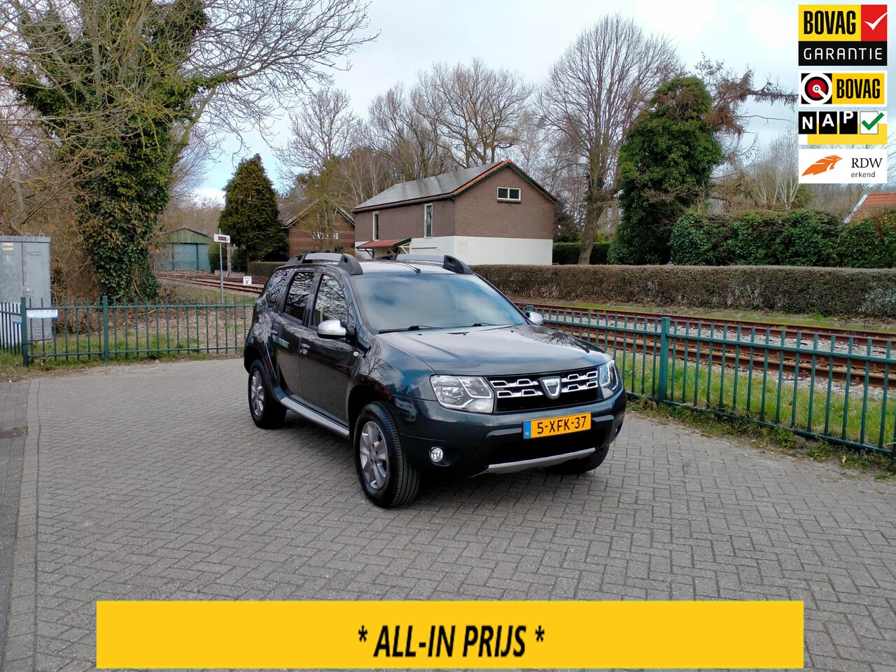 Dacia Duster - 1.2 TCe 4x2 Prestige navi trekhaak nieuwe ketting RIJKLAAR - AutoWereld.nl