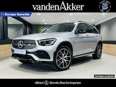 Mercedes-Benz GLC-klasse - 300e AMG // Panoramadak // Burmester // Distronic // Carbon // MultiBeam LED // 360 Camera