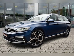 Volkswagen Passat Variant - 1.4 TSI PHEV GTE | Pano | Head-Up | 18 Inch |