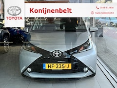 Toyota Aygo - 1.0 VVT-i x-play Automaat 5-deurs