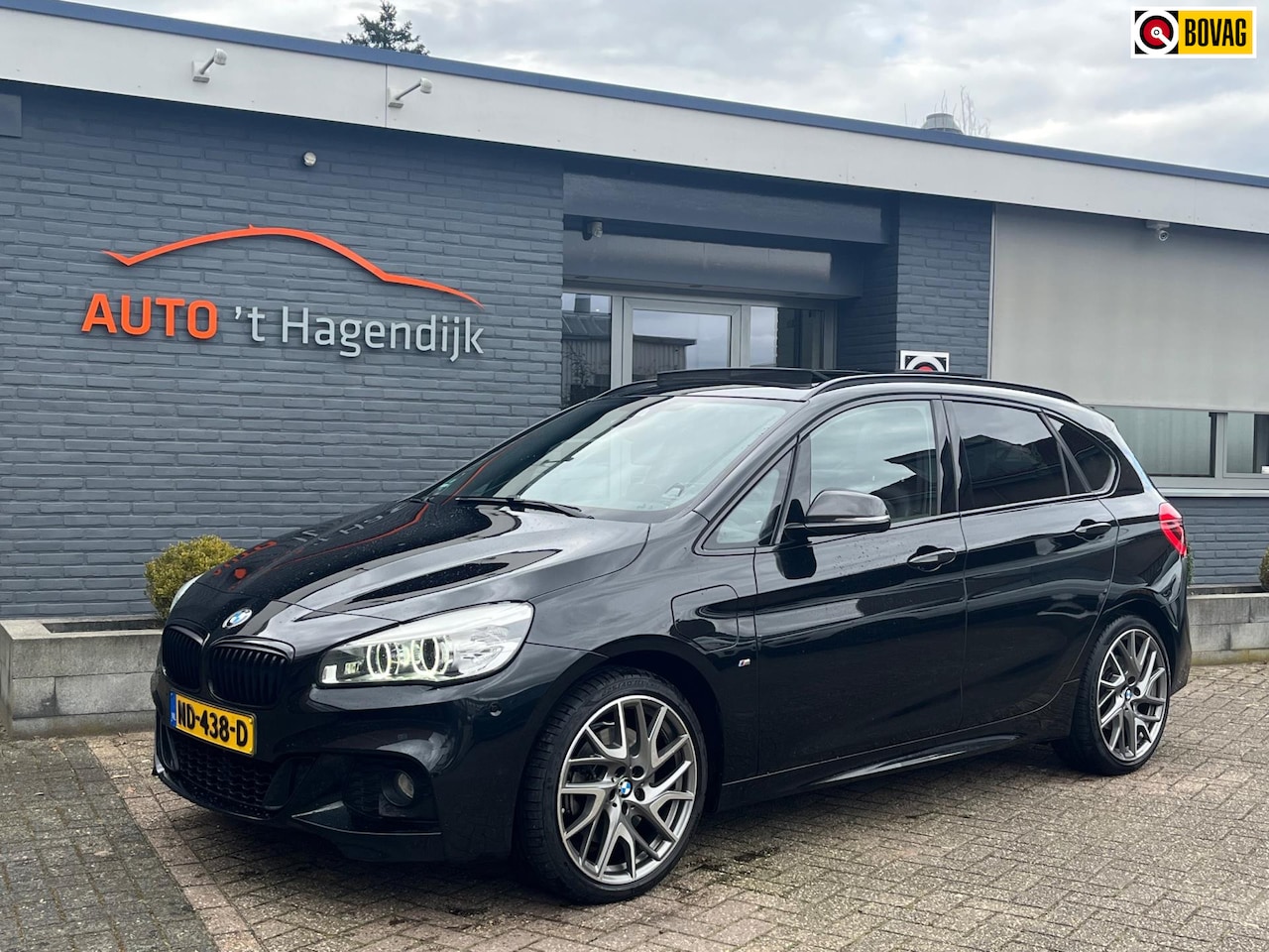 BMW 2-serie Active Tourer - 225xe M Sport pano leder camera 19" HK HUD M-sport - AutoWereld.nl