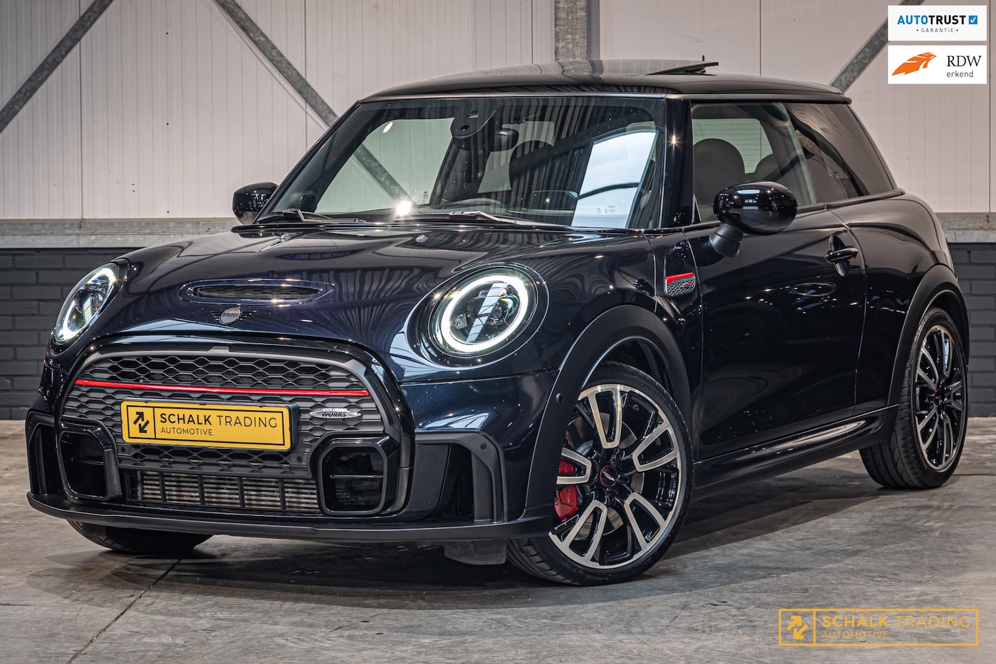 MINI John Cooper Works - 2.0 JCW Pack|NW model|Pano|H&K|Cam| - AutoWereld.nl