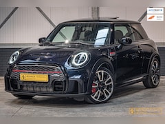 MINI John Cooper Works - 2.0 JCW Pack|NW model|Pano|H&K|Cam|