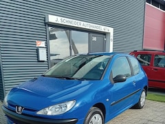 Peugeot 206 - 1.1 XR