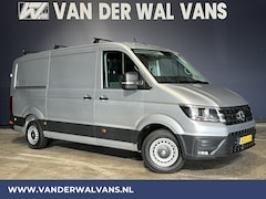 Volkswagen Crafter - 2.0 TDI 141pk L3H2 L2H1 Euro6 Airco | 3000kg Trekhaak | Camera | Navigatie | Apple Carplay