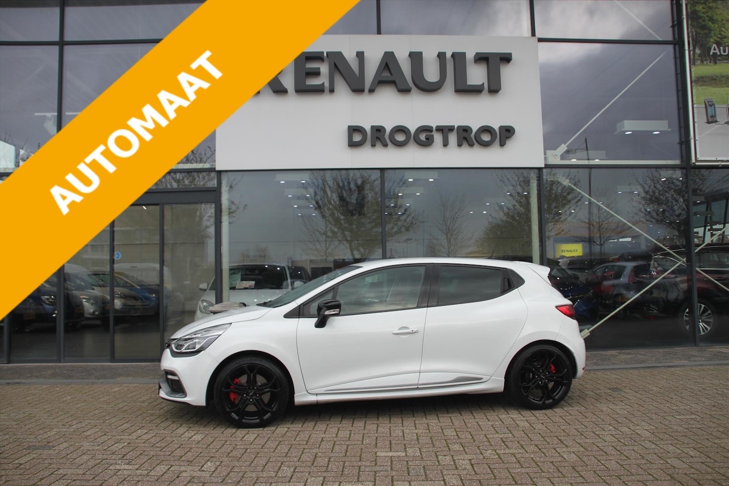 Renault Clio - 200PK-RS-AUTOM-LEDER-148DKM-RS MONITOR- - AutoWereld.nl