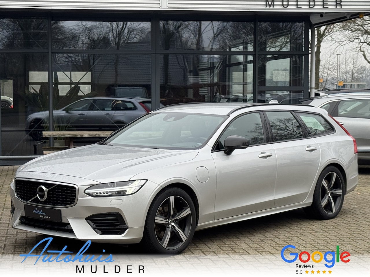 Volvo V90 - 2.0 T8 AWD R-Design Leder/Keyless/Trekhaak/Led/Stoel-stuur verwarming - AutoWereld.nl