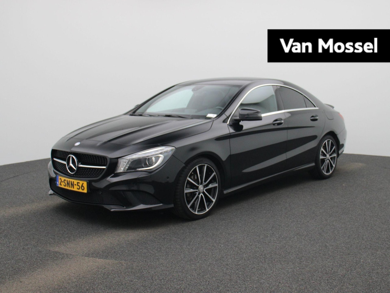 Mercedes-Benz CLA-Klasse - 200 Ambition | Aircondtioning | Camera | Lichtmetalen Velgen | - AutoWereld.nl