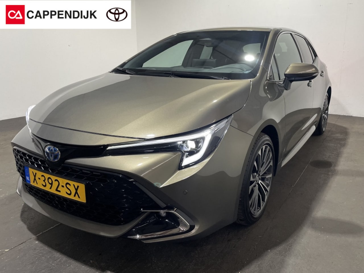 Toyota Corolla - 1.8 Hybrid First Edition 1.8 Hybrid First Edition - AutoWereld.nl