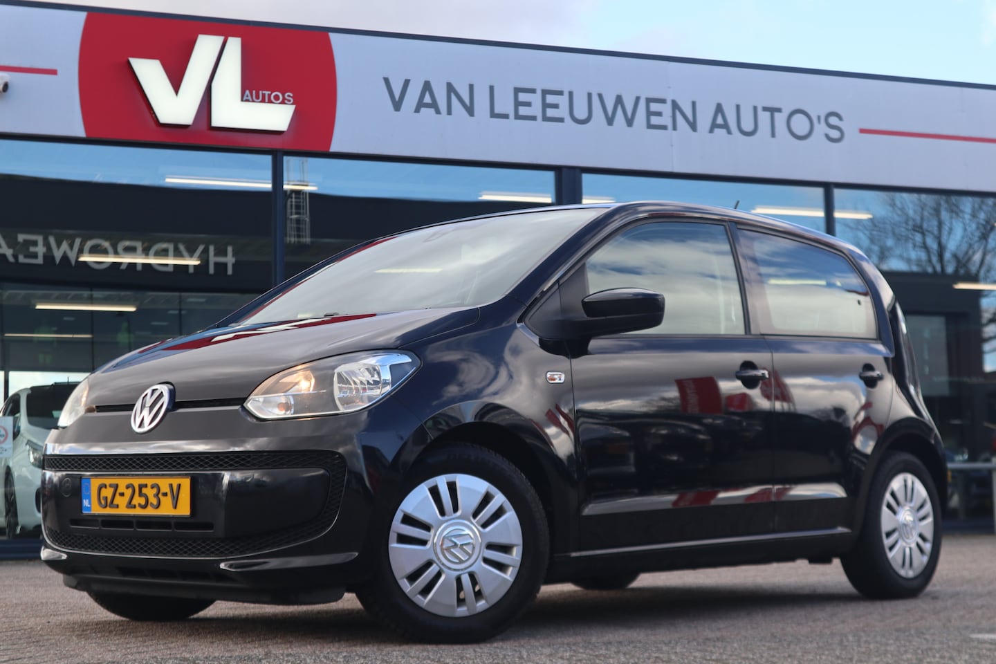 Volkswagen Up! - 1.0 move up! BlueMotion | Airco | Navi | Radio CD - AutoWereld.nl