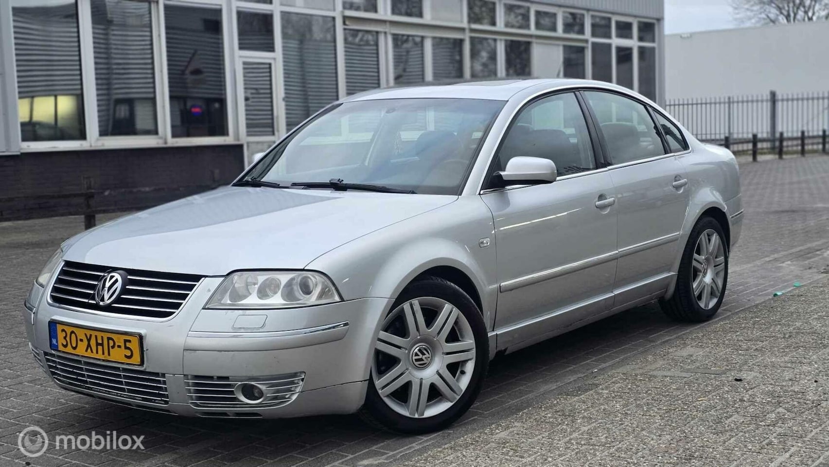 Volkswagen Passat - 2.8 V6 Highline 4Motion/Automaat/APK - AutoWereld.nl