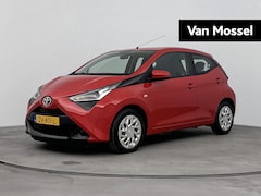 Toyota Aygo - 1.0 VVT-i x-play limited | 1e eigenaar | 5-drs | Carplay | Achteruitrijcamera | Airco | Tr