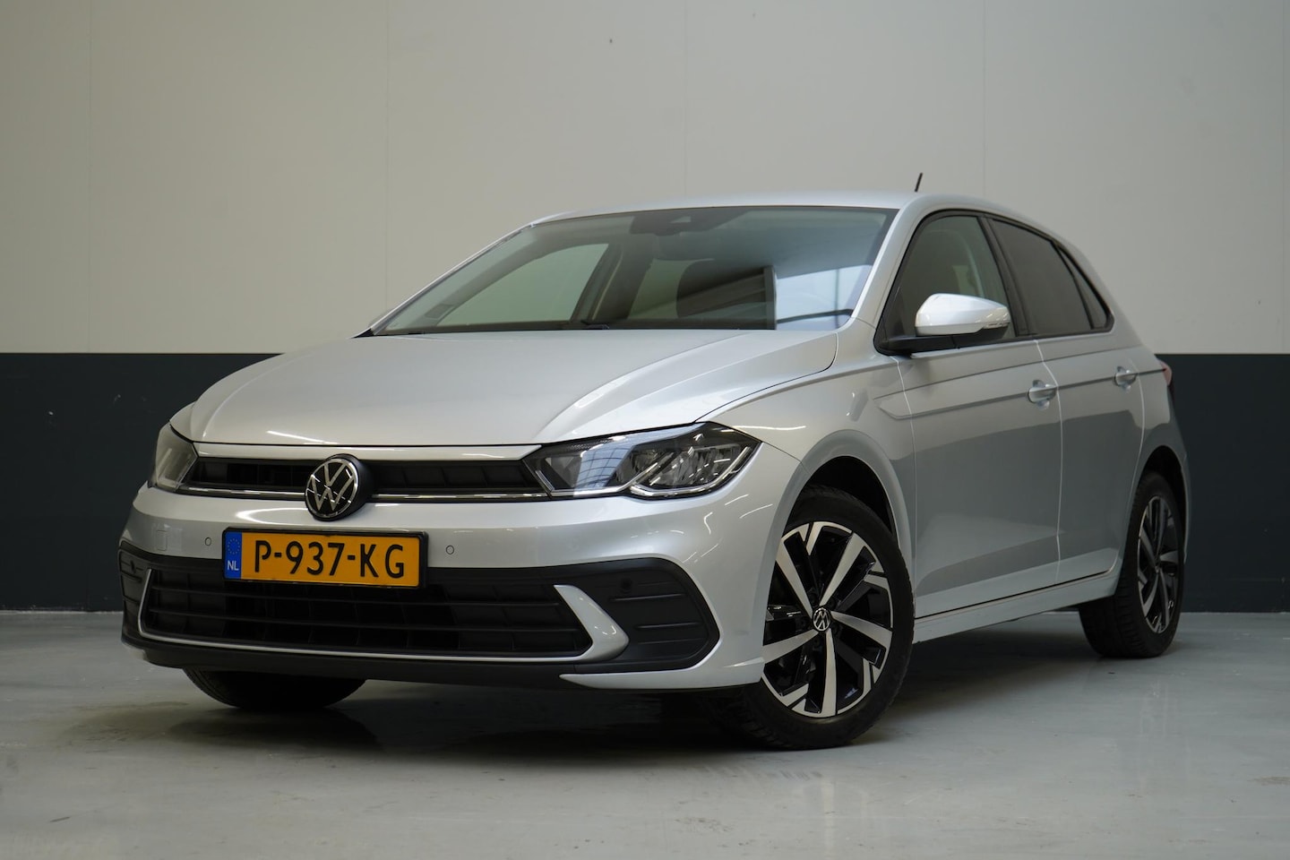 Volkswagen Polo - 1.0 TSI Life | All-seasonbanden | Navigatie | Adapt. cruise | Apple CarPlay | Lm velgen - AutoWereld.nl