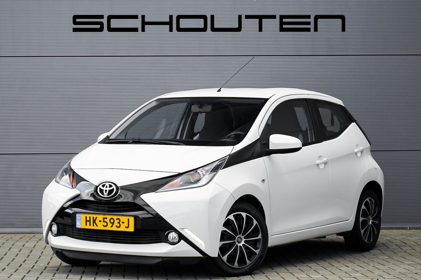 Toyota Aygo - 1.0 VVT-i x-play Airco Cruise Camera NL Auto - AutoWereld.nl