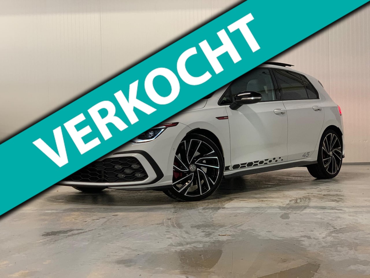 Volkswagen Golf - 2.0 TSI GTI | 45 JAHRE | LEDER | HUD | HARMAN KARDON | IQ LIGHTS - AutoWereld.nl