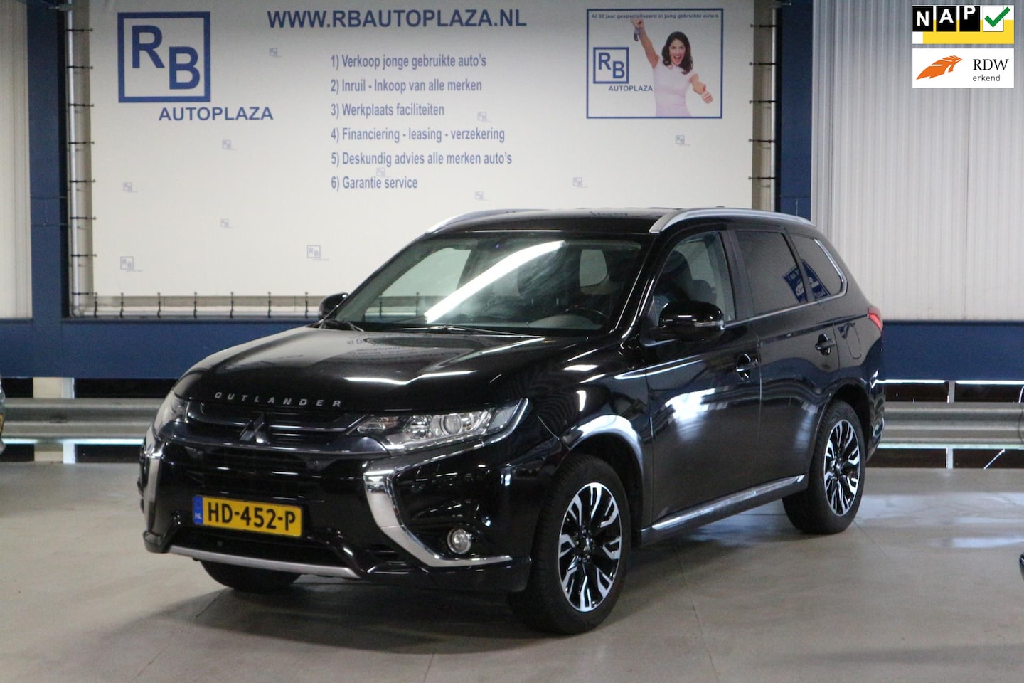 Mitsubishi Outlander - 2.0 PHEV Executive Edition / NAP / FULL SERVICE ! - AutoWereld.nl