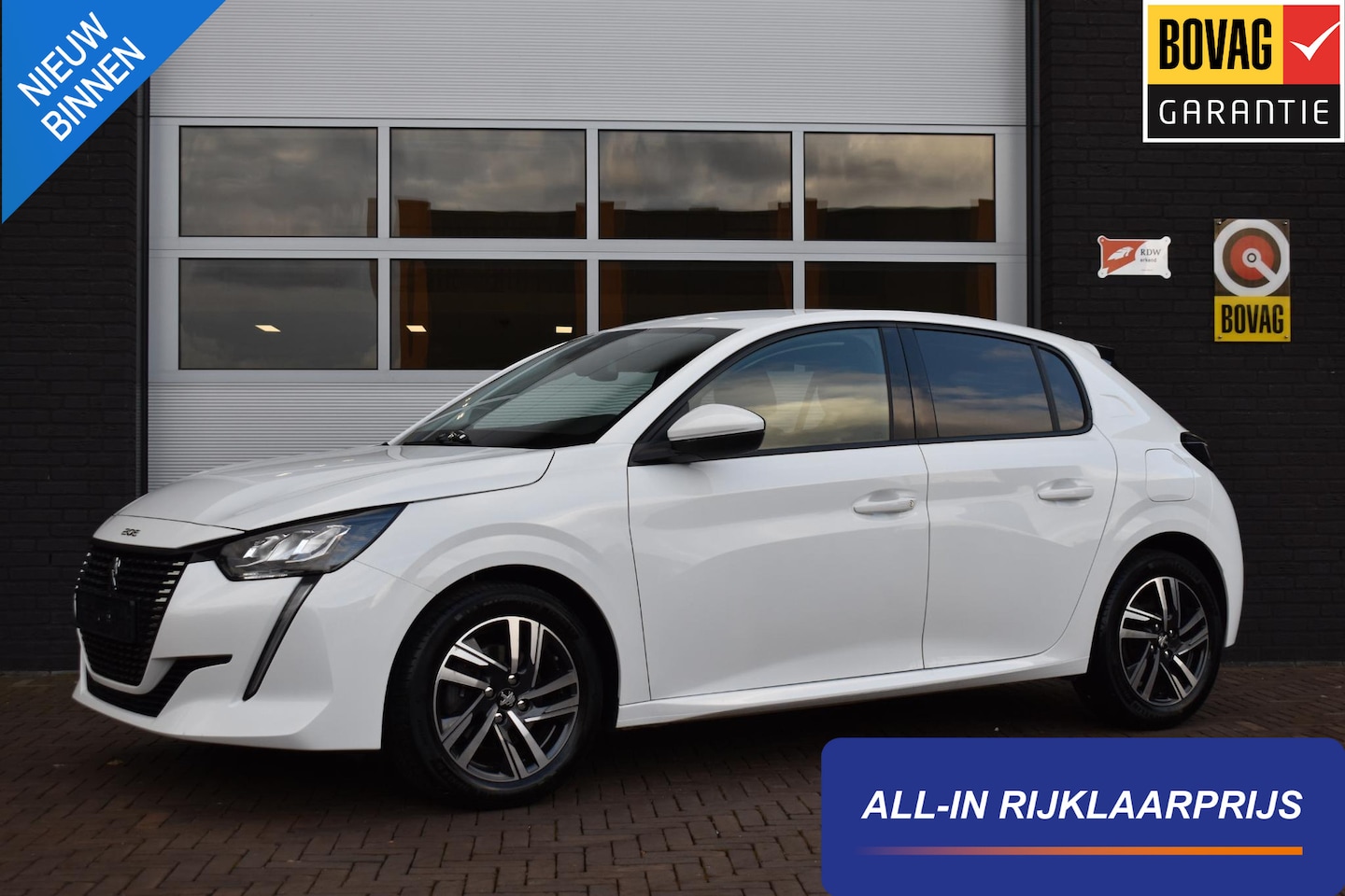 Peugeot 208 - 1.2 Puretech 100PK Allure Pack | Camera | Stoelverwa. | Carplay | Incl. garantie - AutoWereld.nl