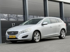 Volvo V60 - V-60 1.6 Drive PDC Navi Clima