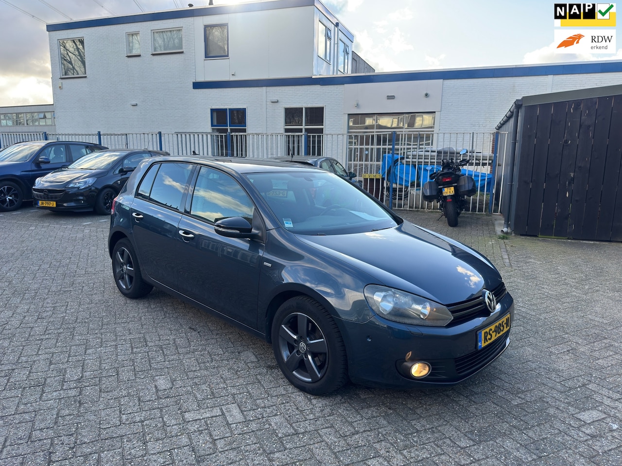 Volkswagen Golf - 1.2 TSI Highline BlueMotion 1.2 TSI Highline BlueMotion - AutoWereld.nl