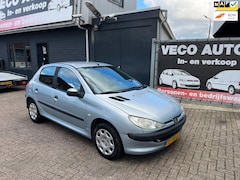 Peugeot 206 - 1.4 Pop' Art airco nieuwe apk