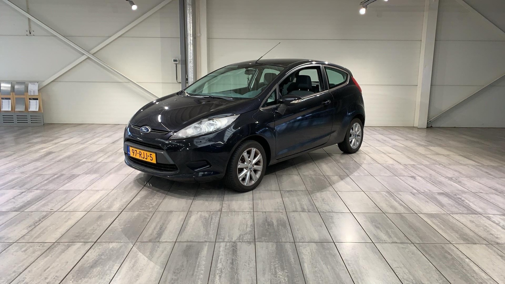 Ford Fiesta - 1.25 Limited | Airco | Elektrische Ramen - AutoWereld.nl