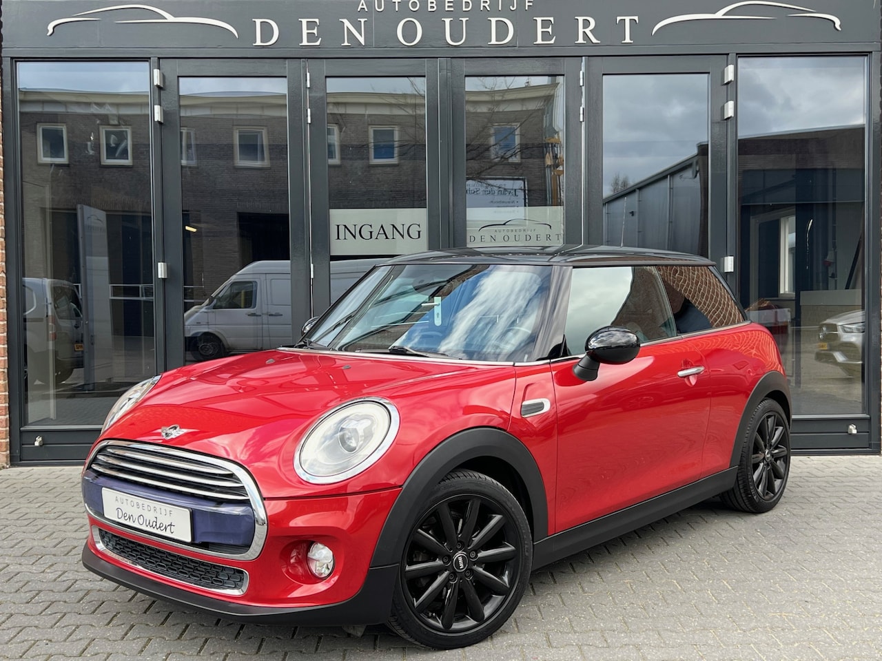 MINI Cooper - Mini 1.5 Chili LEER / LED / PDC 44.dkm! - AutoWereld.nl