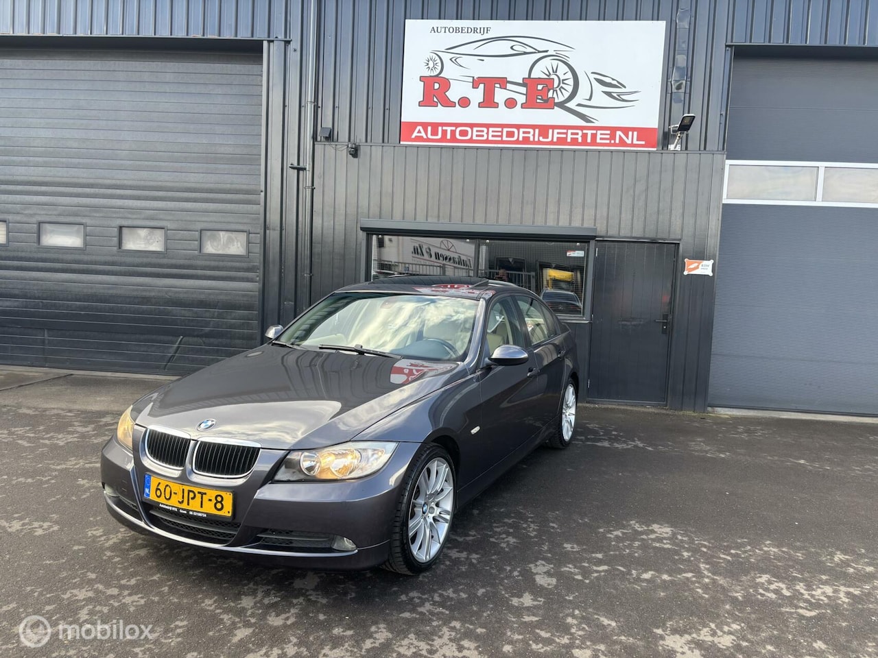 BMW 3-serie - 325i High Executive AUTOMAAT OPENDAK - AutoWereld.nl