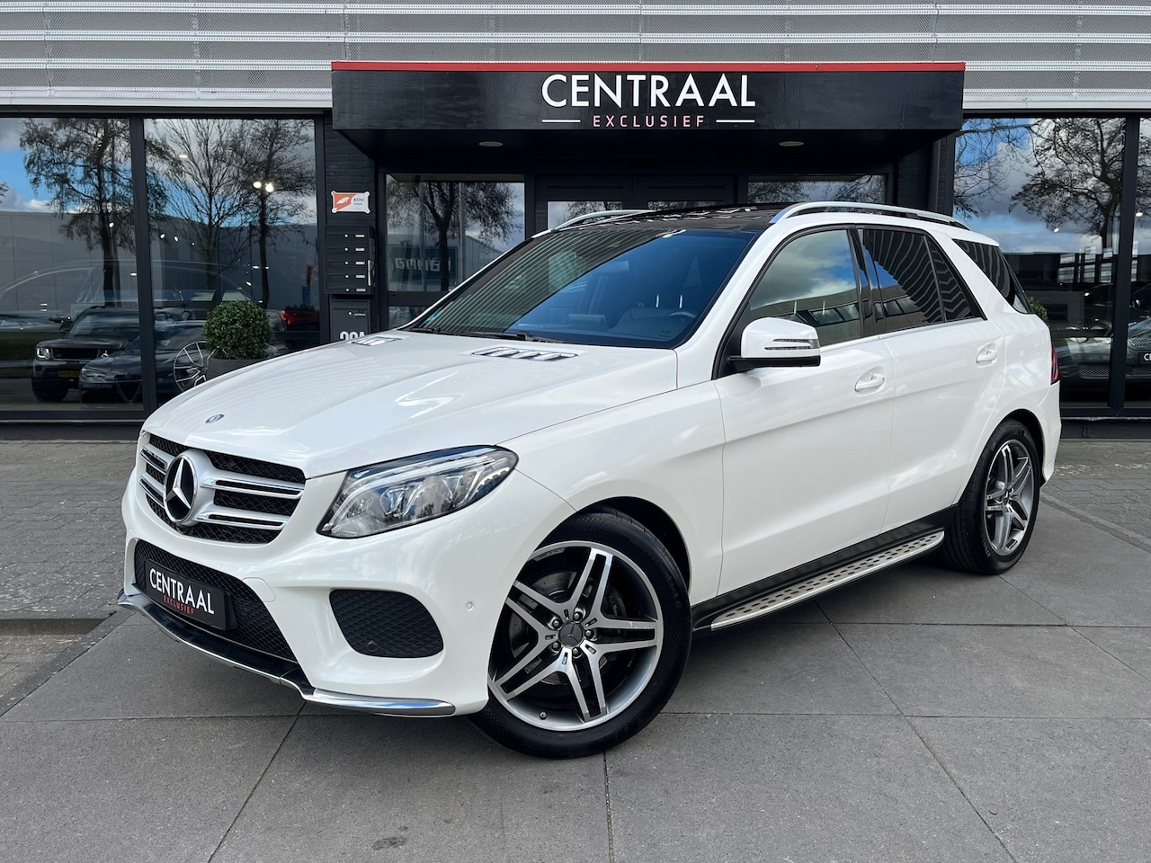 Mercedes-Benz GLE-Klasse - 350 d 4MATIC AMG 258PK|Pano|360Camera|Memory|Leder|Carplay|Ambient Light|Stoelverwarming|N - AutoWereld.nl