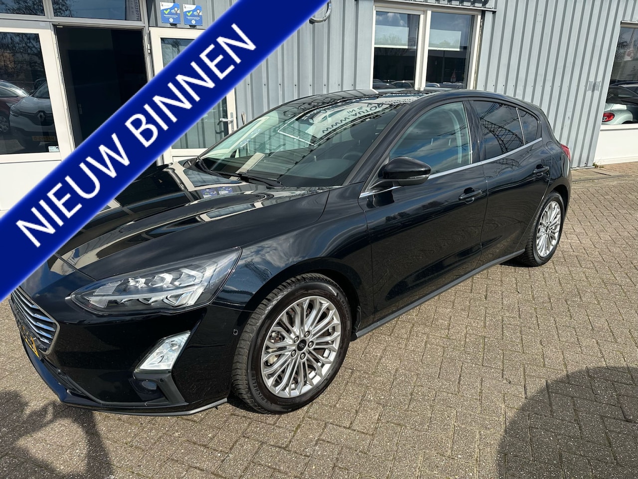 Ford Focus - 1.0 EcoBoost Titanium Business 1.0 EcoBoost Titanium Business - AutoWereld.nl