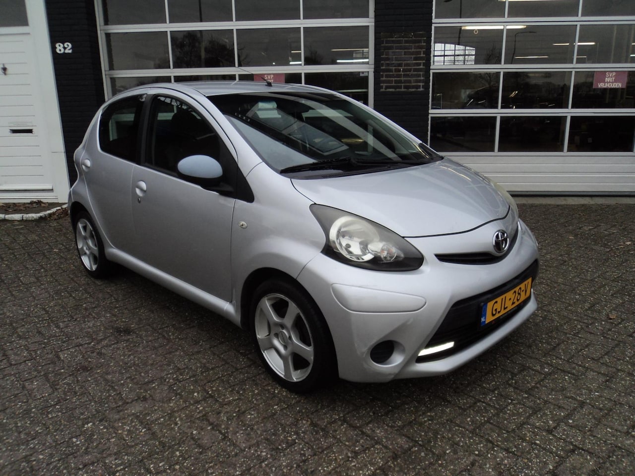 Toyota Aygo - 1.0 VVT-i Access Airco cpv elekt.ramen - AutoWereld.nl