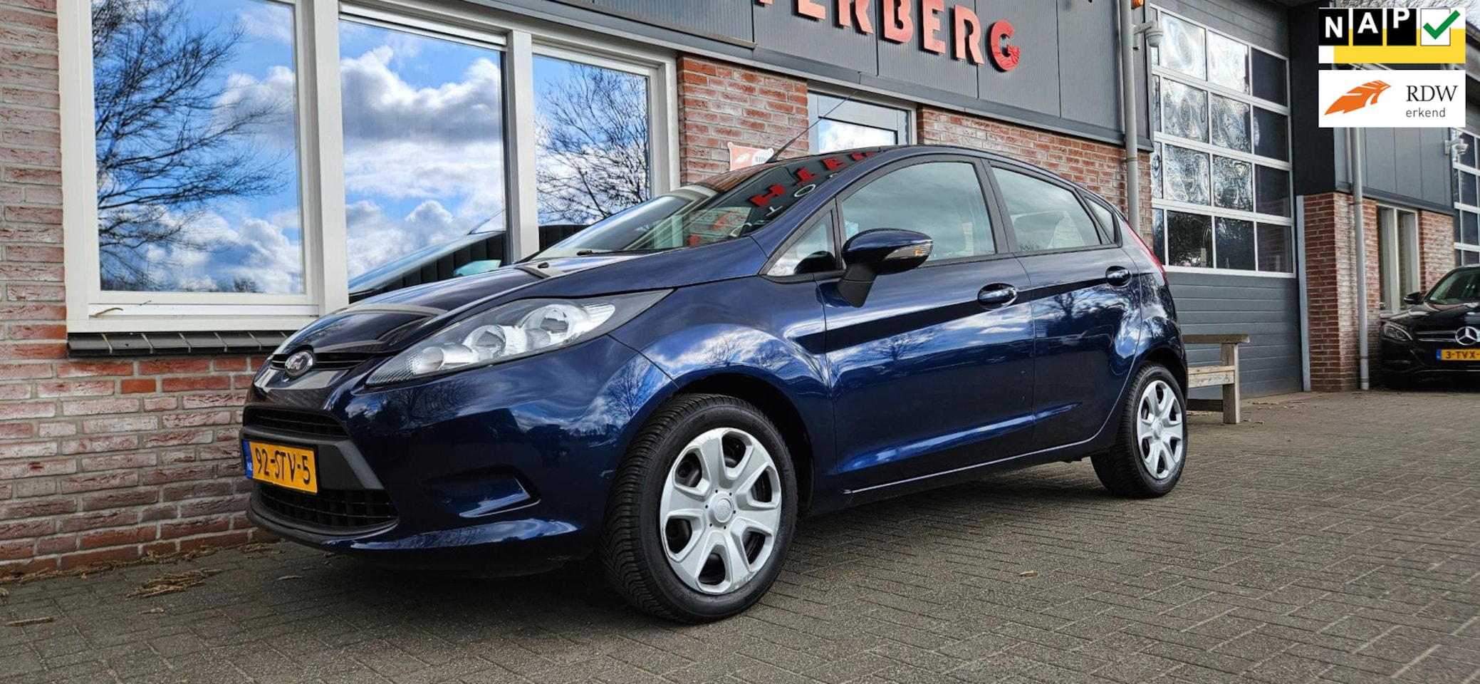 Ford Fiesta - 1.25 Limited Airco! 5-Deurs! NAP! Trekhaak! Leuke Auto! - AutoWereld.nl