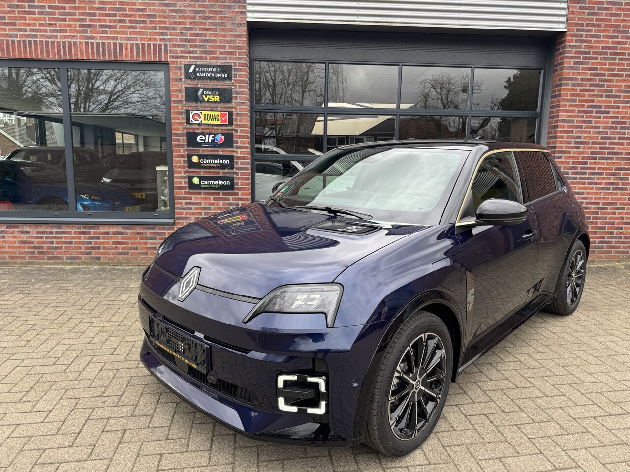 Renault 5 - comfort range iconic cinq 52 kWh - AutoWereld.nl