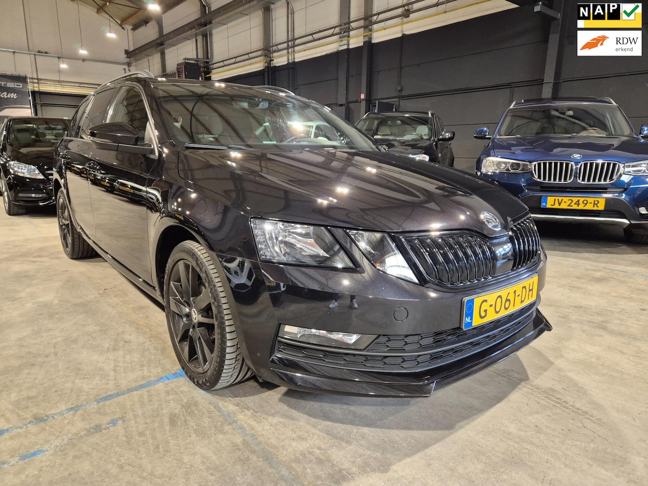 Skoda Octavia Combi - 1.5 TSI Greentech Sport Business - DSG - Navi - Clima - Cruise - Trekhaak - Incl BTW - AutoWereld.nl