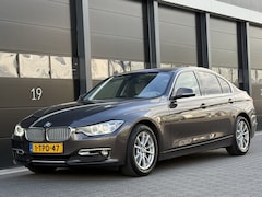 BMW 3-serie - 320d Navi Clima PDC Xenon