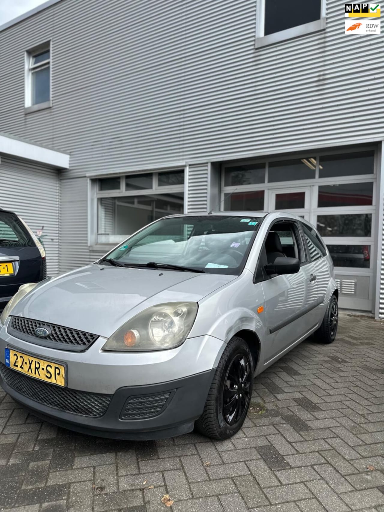 Ford Fiesta - 1.3-8V Cool & Sound NIEUWE APK AIRCO - AutoWereld.nl