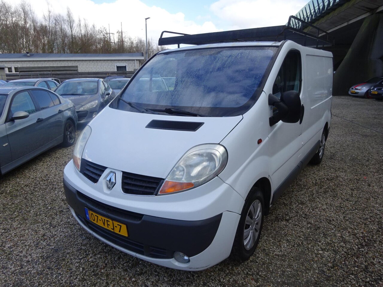 Renault Trafic - 2.0 dCi T27 L1H1 airco 6 bak Imperial - AutoWereld.nl