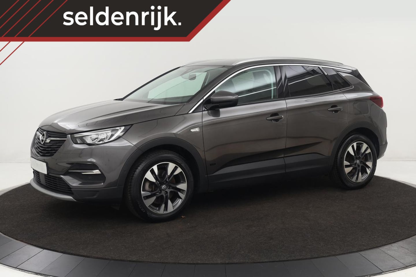 Opel Grandland X - 1.6 Turbo Hybrid Elegance | Stoelverwarming | Carplay | Camera | Keyless | Trekhaak | Navi - AutoWereld.nl